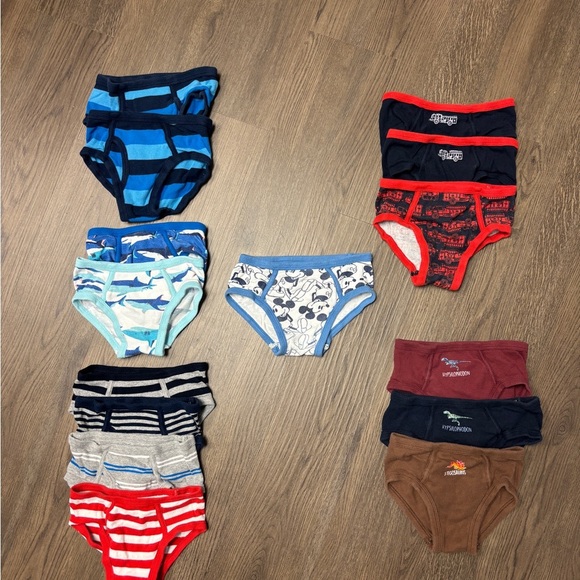 GAP 2T-3t Disney, Striped, Shark, Dino & Firetruck Tng Underwear. Exclt cdtn. - Picture 1 of 14